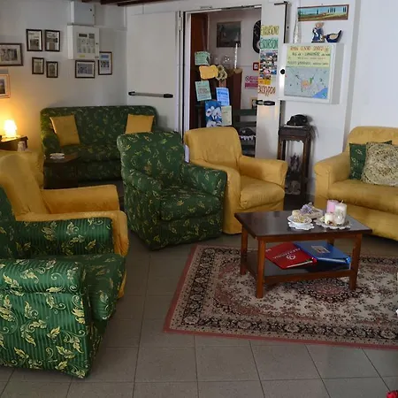 Alfredo's Отель Римини