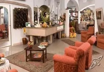 Отель Alfredo's 3*