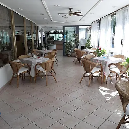 호텔 Alfredo's